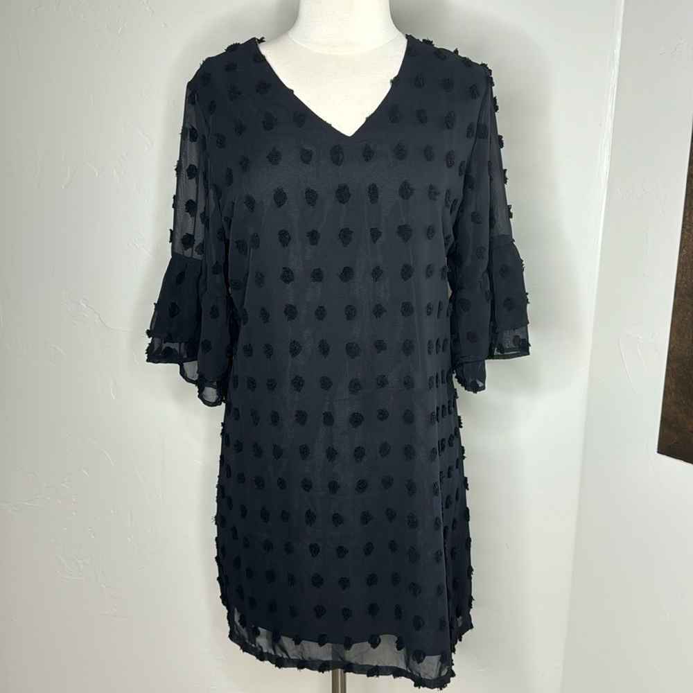 NWT Belongsci Ruffle sleeve Texture dot dress Size Large